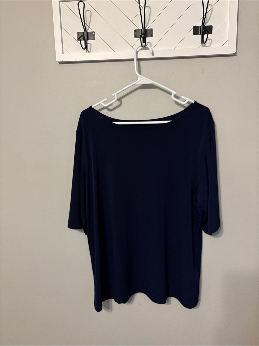 Women's Navy Boatneck Short Sleeve Top